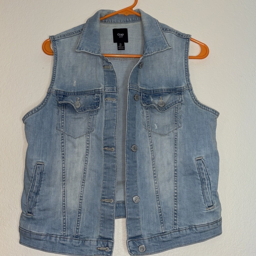 GAP Vest Women Medium Blue Denim Distressed Bikercore Preppy Trucker Casual